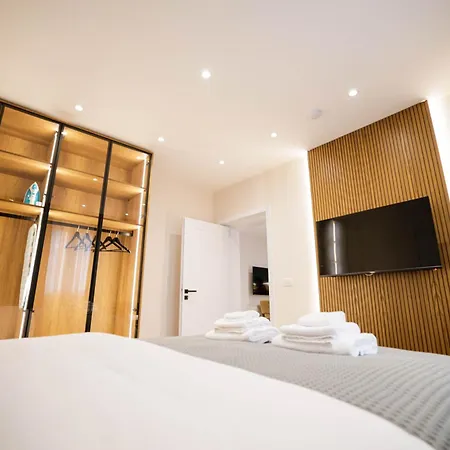 Urban Deluxe Lägenhet Tirana