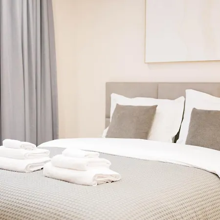 Urban Deluxe Apartment Tirana