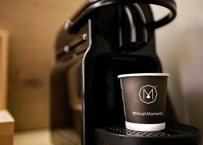 Urban Deluxe * ティラナ