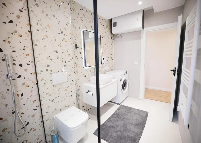 Urban Deluxe Apartment *