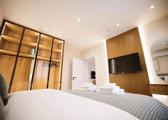 Urban Deluxe Apartment Tirana