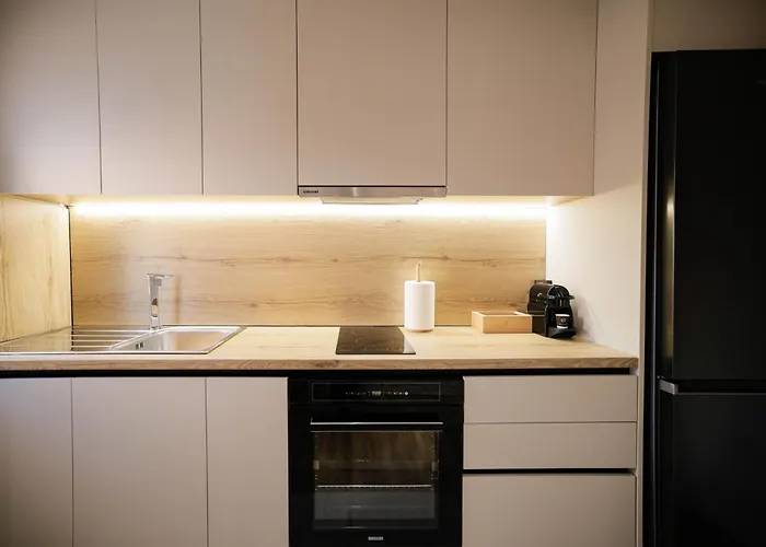 Urban Deluxe ティラナ