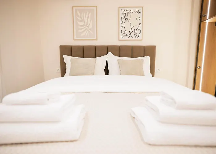 Urban Deluxe アパート *